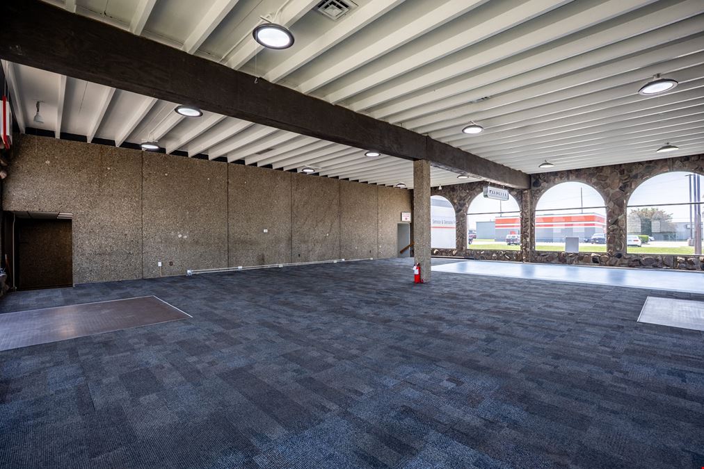 3705 Frontage Rd