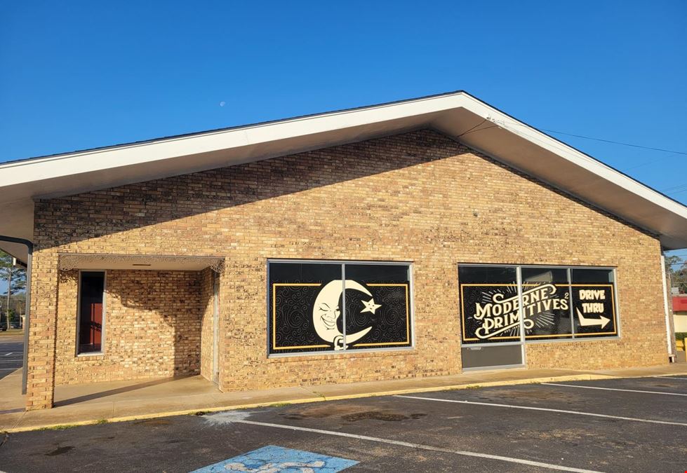 Approx. 750 Sq. Ft. Retail Space