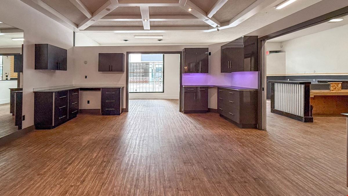 Well Positioned Commercial Unit