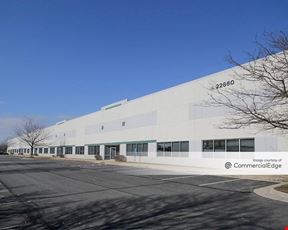 TransDulles Centre