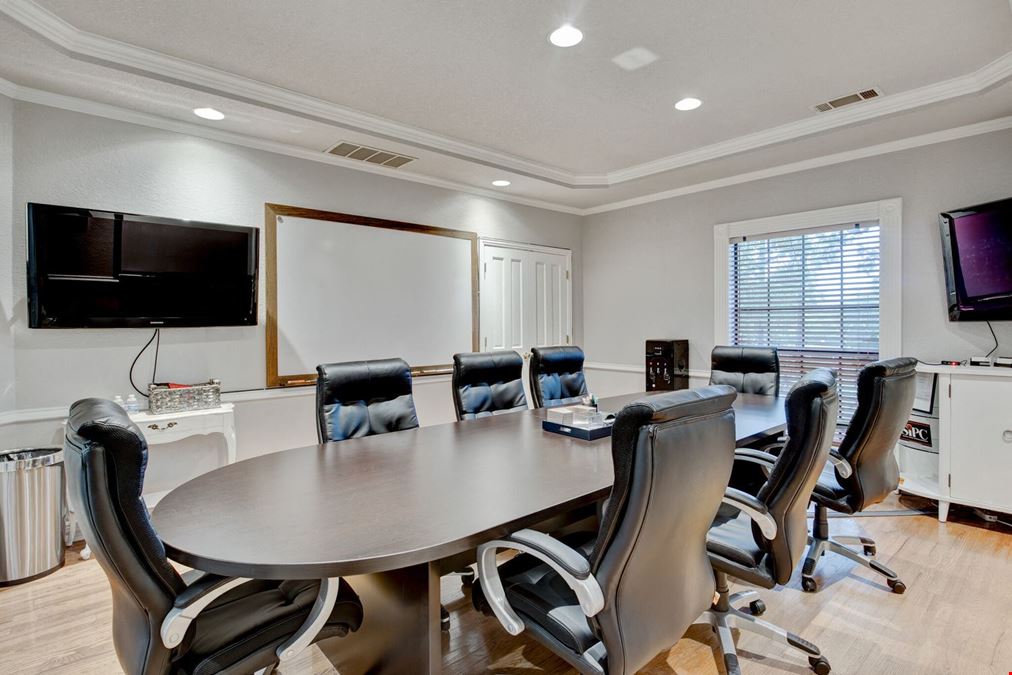 1721-1725 E Southlake Blvd
