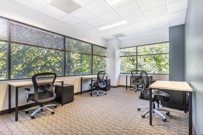 Preview of Office space for Rent at 5 Centerpointe Drive  #400