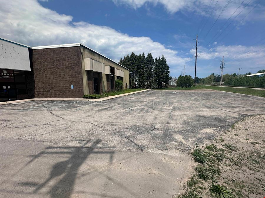 Showroom & Warehouse Space