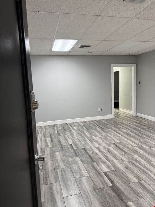 Oak Park Professional Center