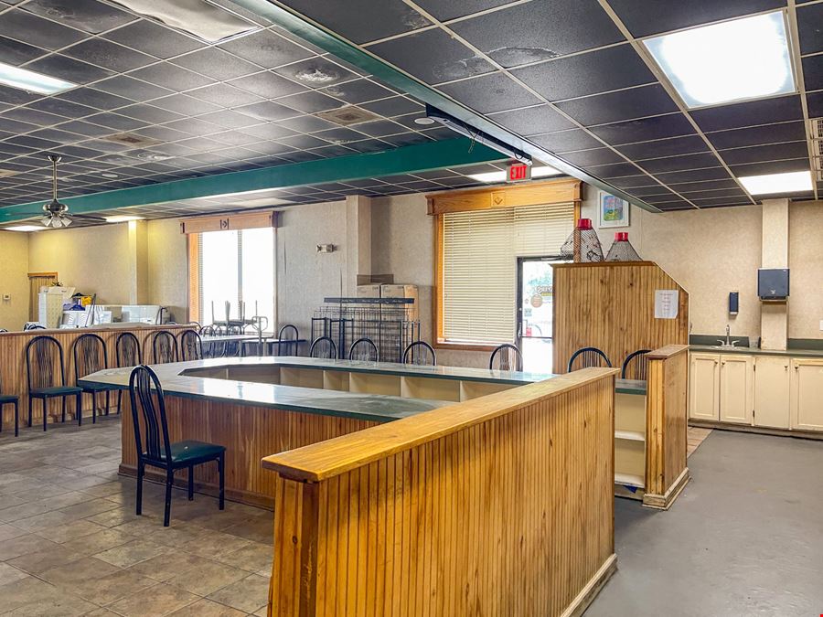 Turnkey Interstate-Side Restaurant Space