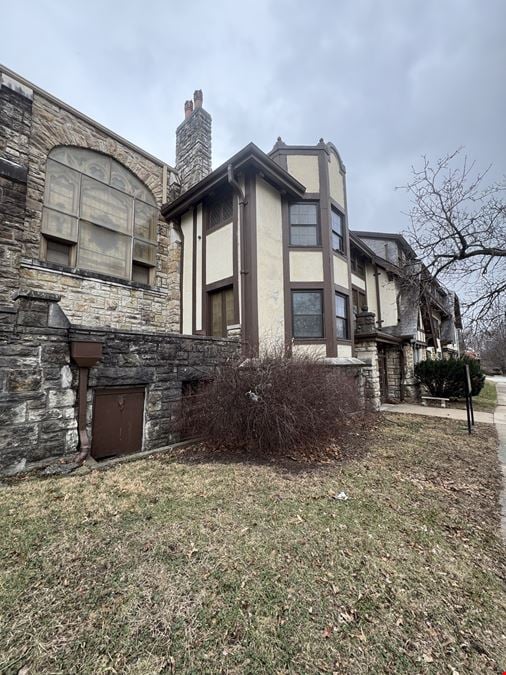 3800 Troost Avenue