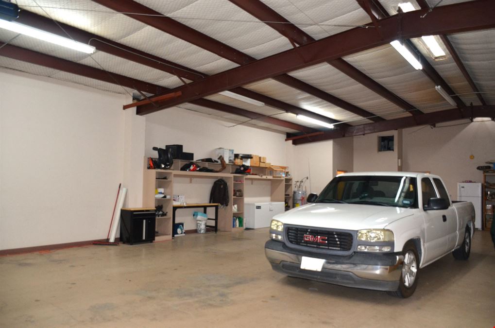 220 W Hillside Rd