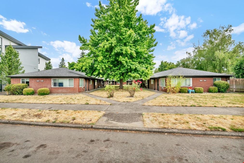 Masberg Court - Vancouver