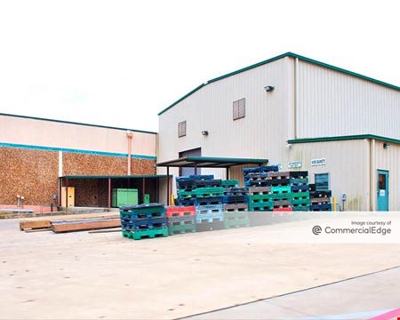Preview of Industrial space for Rent at 10586 State Highway 75 North