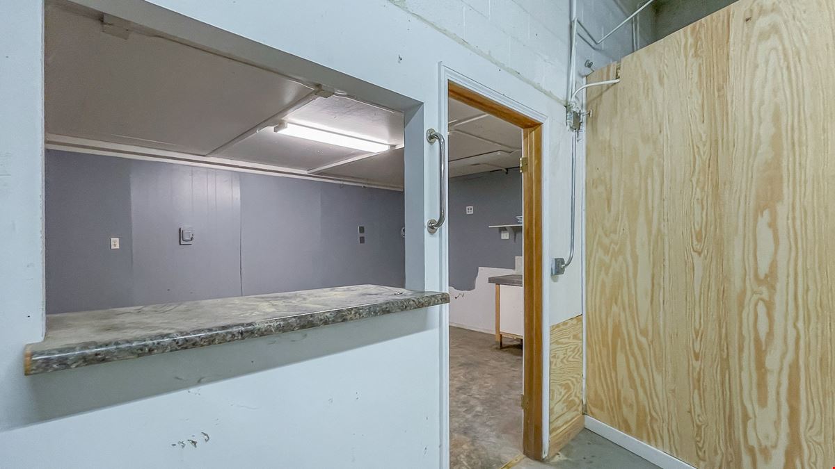 2228 SF warehouse/flex space