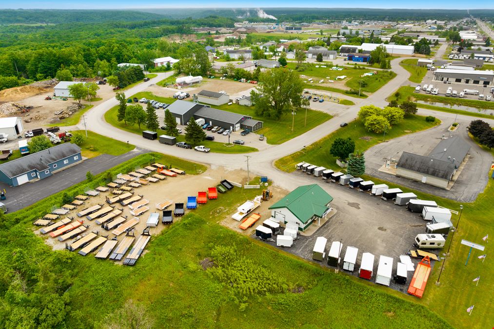 Retail Bldg & Outdoor Sales Lot