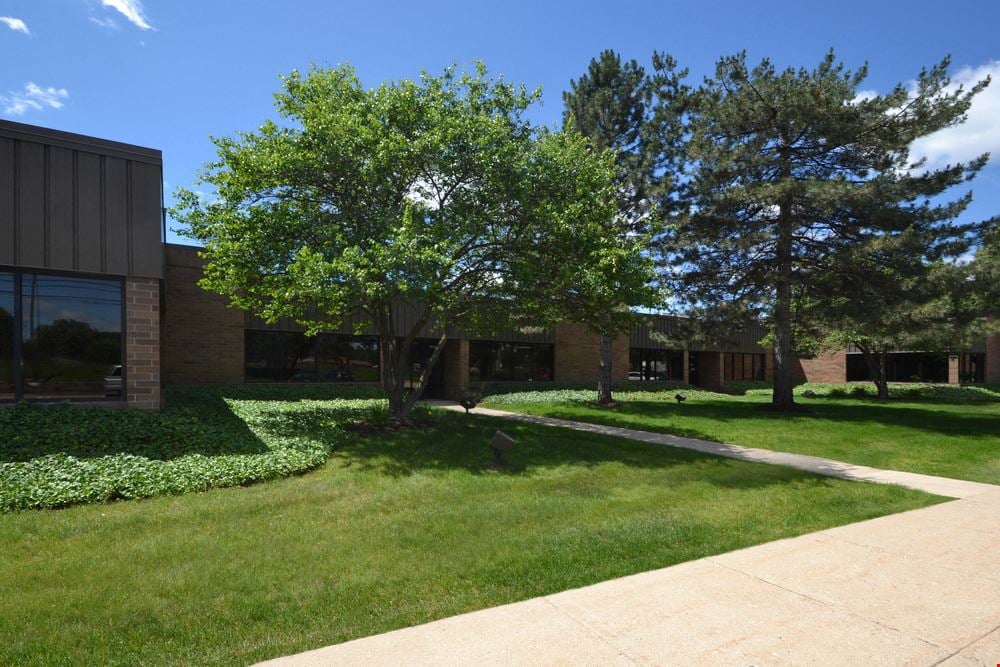Schoolcraft Business Park 3801938035 Schoolcraft Road, Livonia, MI