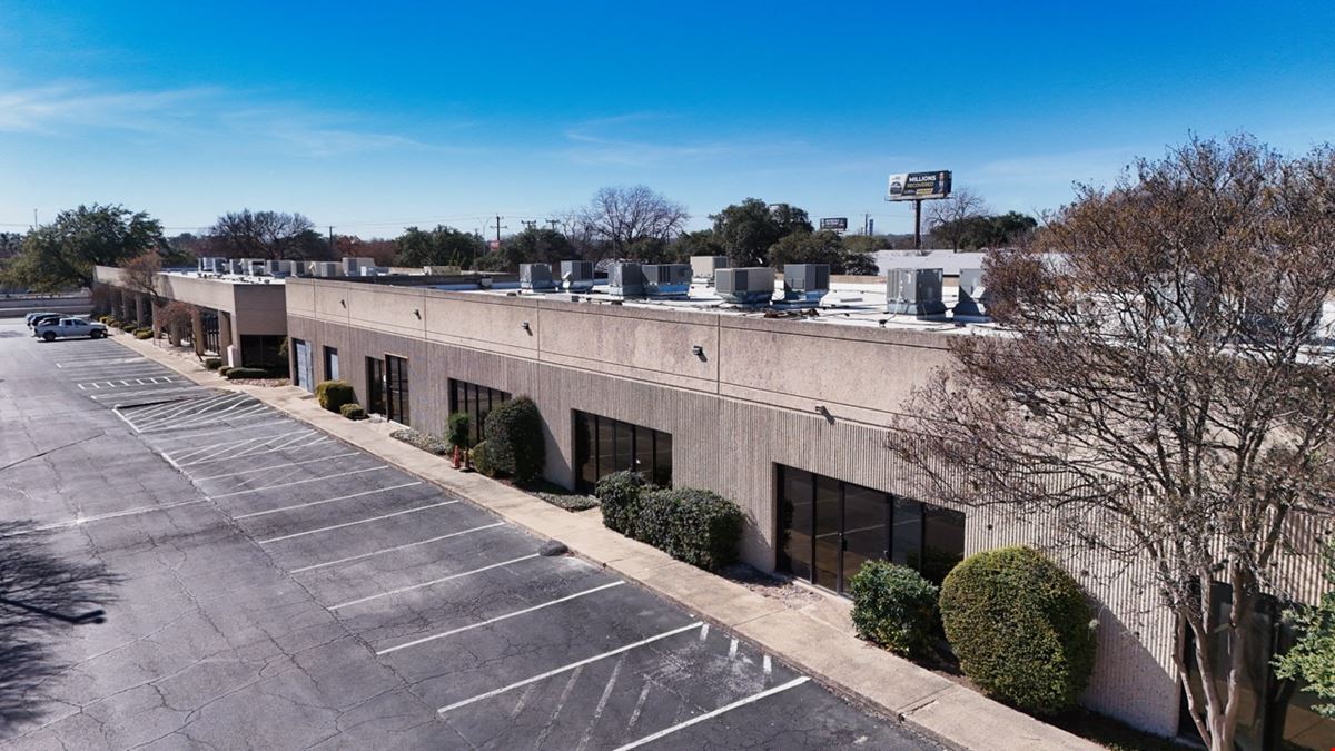 2391 NE Loop 410