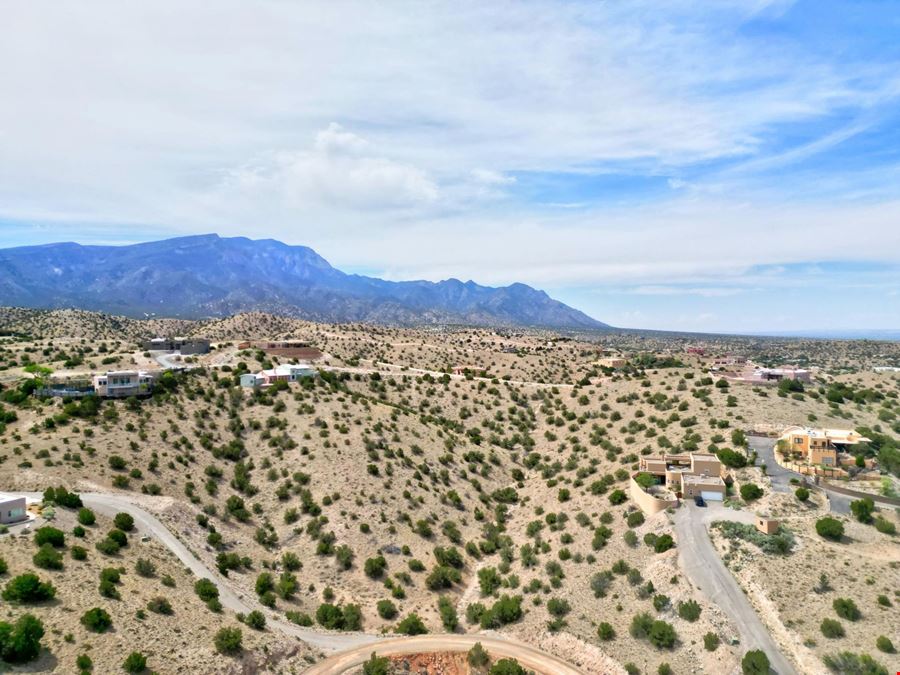 3 Camino Alto