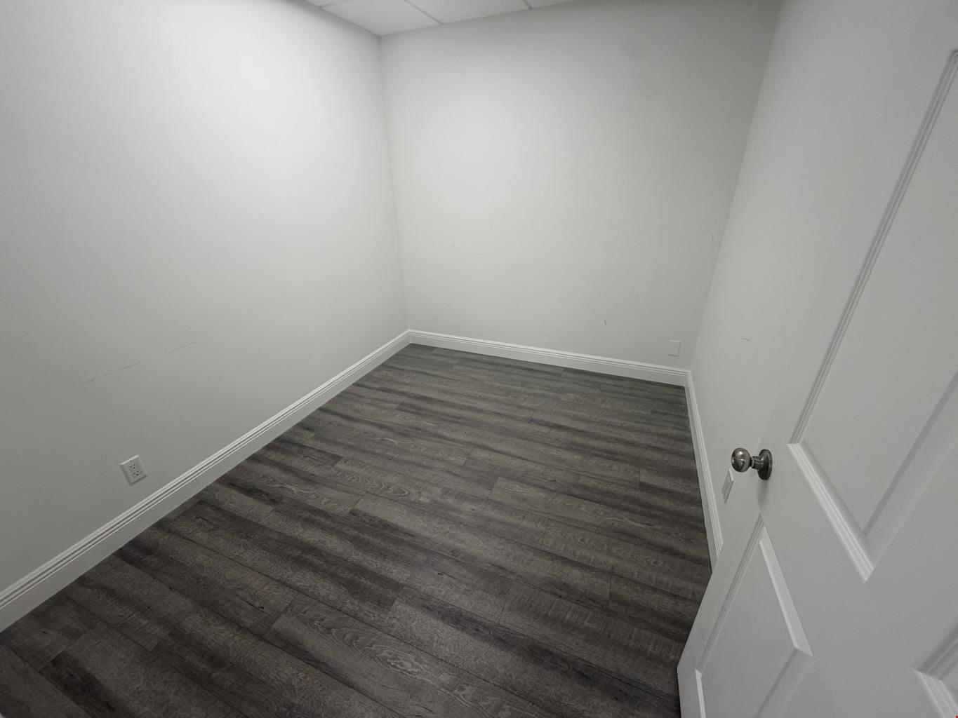 1329 SF Suite 201 D Professional and Medical Office Space(Leased)