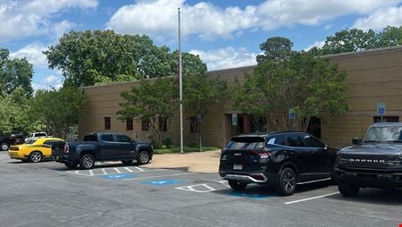 Preview of commercial space at 401 Hardin Rd