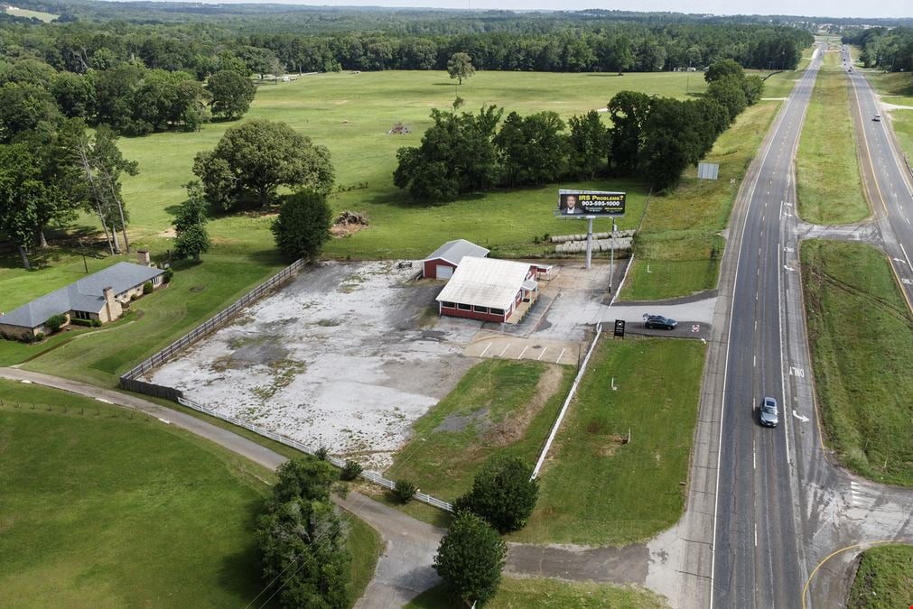Retail/Flex Building in South Tyler