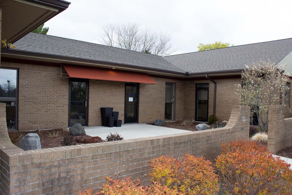 2163 University Park