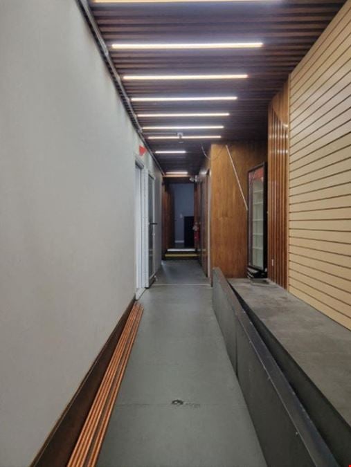 Spacious Vacant  Pharmacy Eye Glasses Retail Store Restaurant Beauty Salon Off Main Street Lease