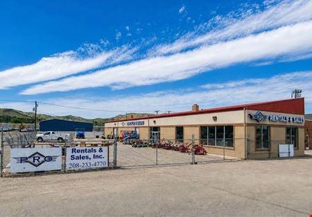 Preview of Industrial space for Rent at 1615 N 2nd Avenue