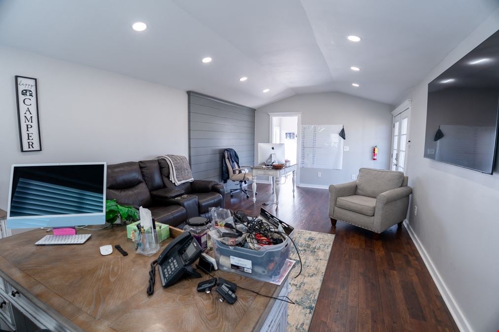 311 Valley Dr