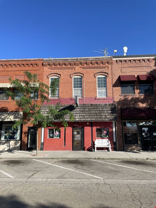 11 12th Ave. Rd.