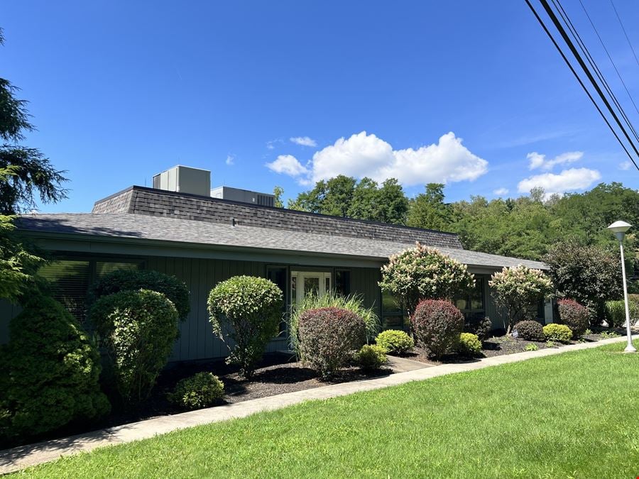 1900 Sleepy Hollow Rd
