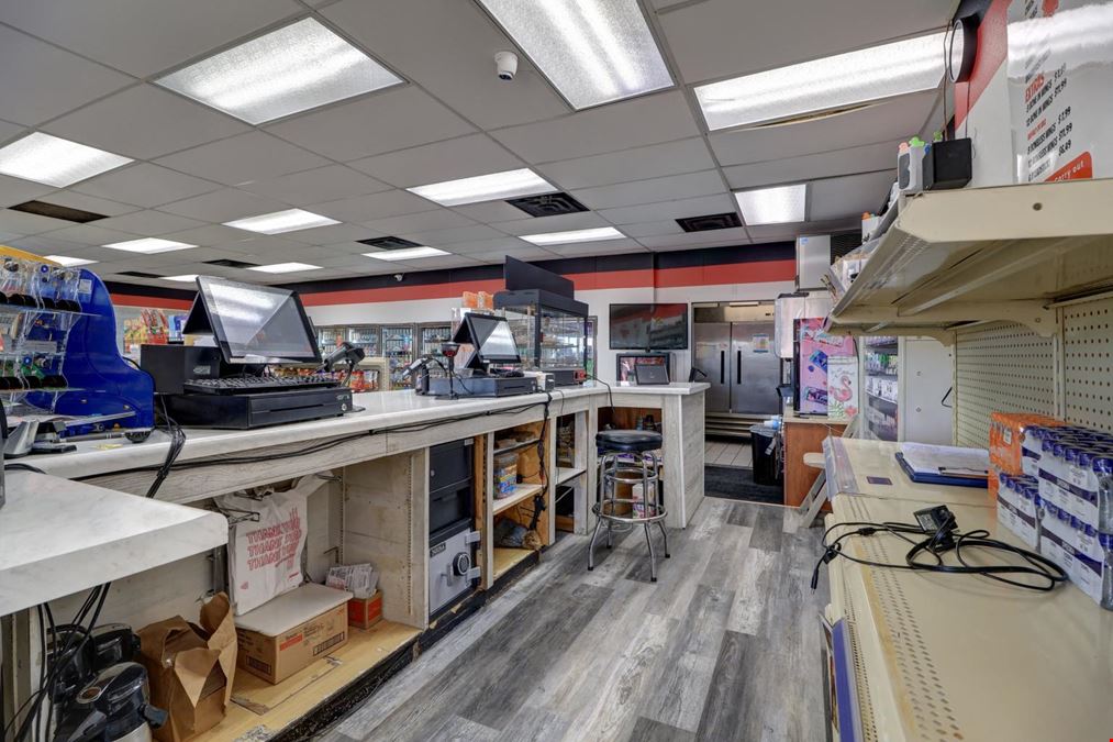 Retail in Fulton