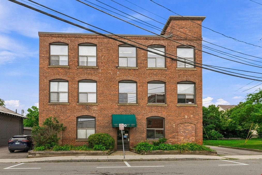 103 Roxbury St