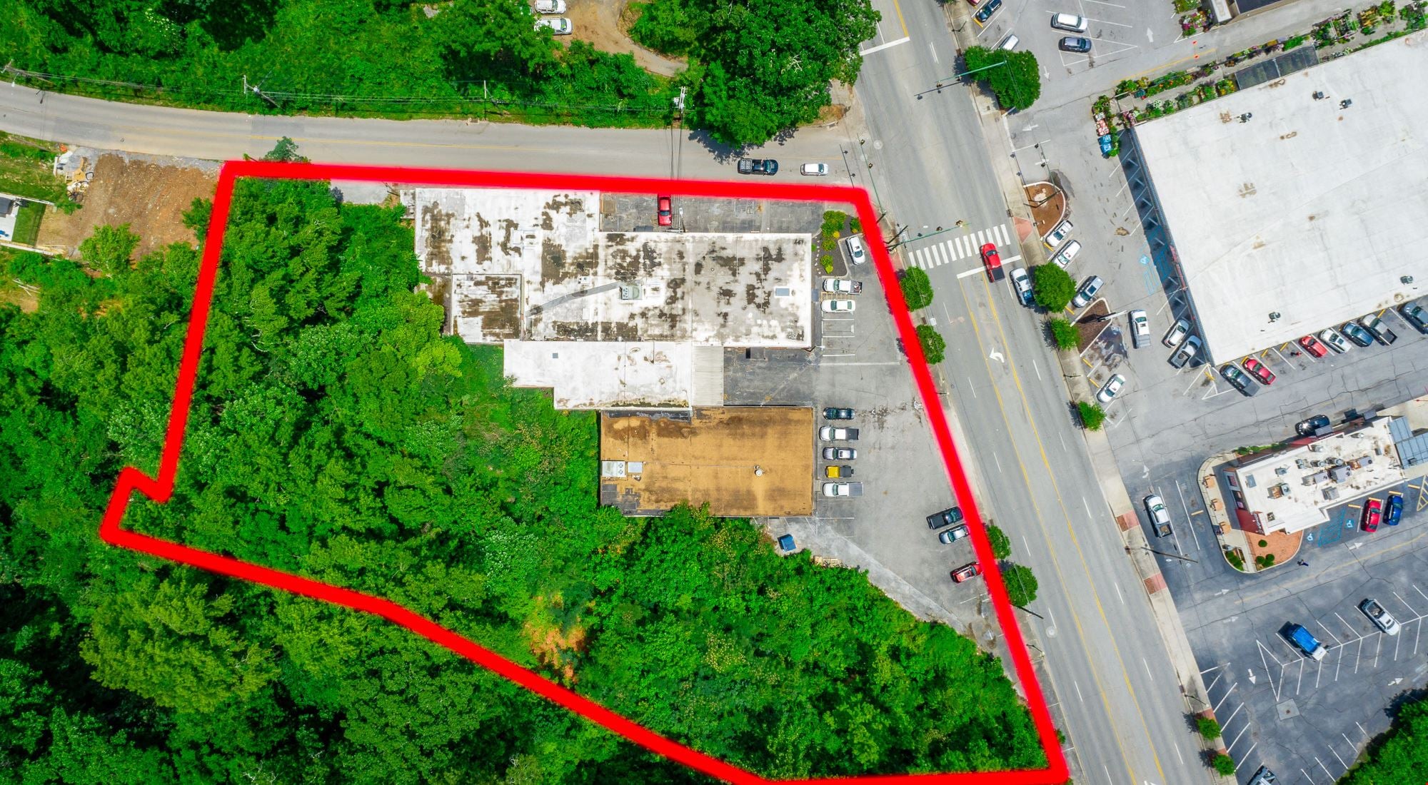 Industrial Flex Space/Retail (Over 27,000 SF) on Corner Lot