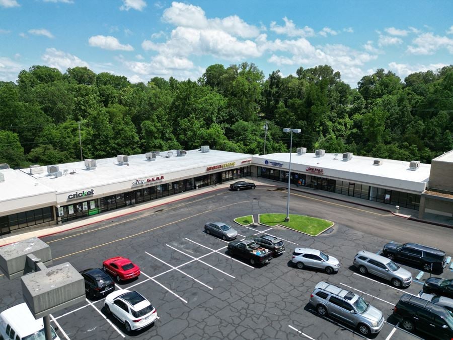 TJ Maxx Anchored Shopping Center in Vicksburg | Pemberton Plaza