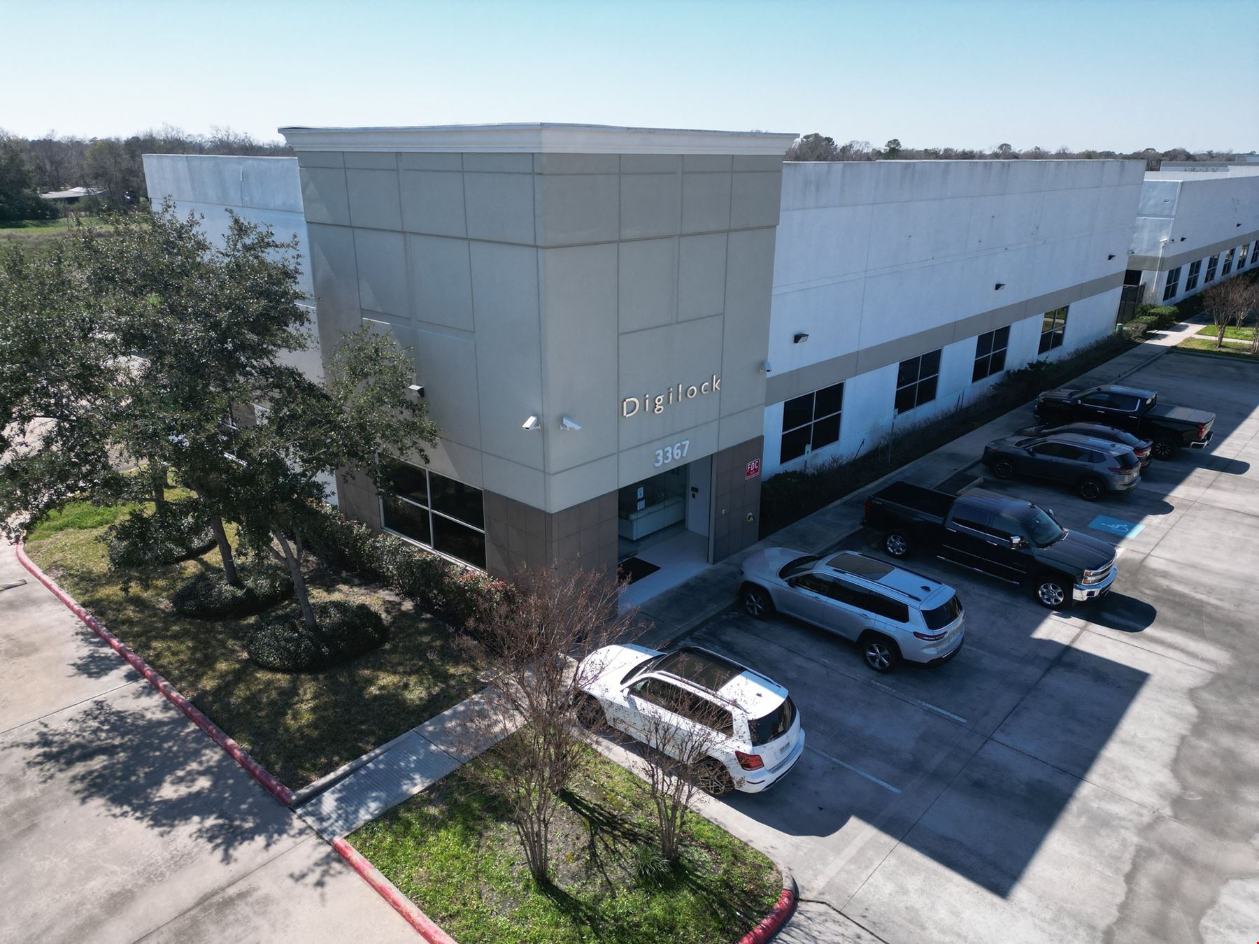 3367 N Sam Houston Pkwy W
