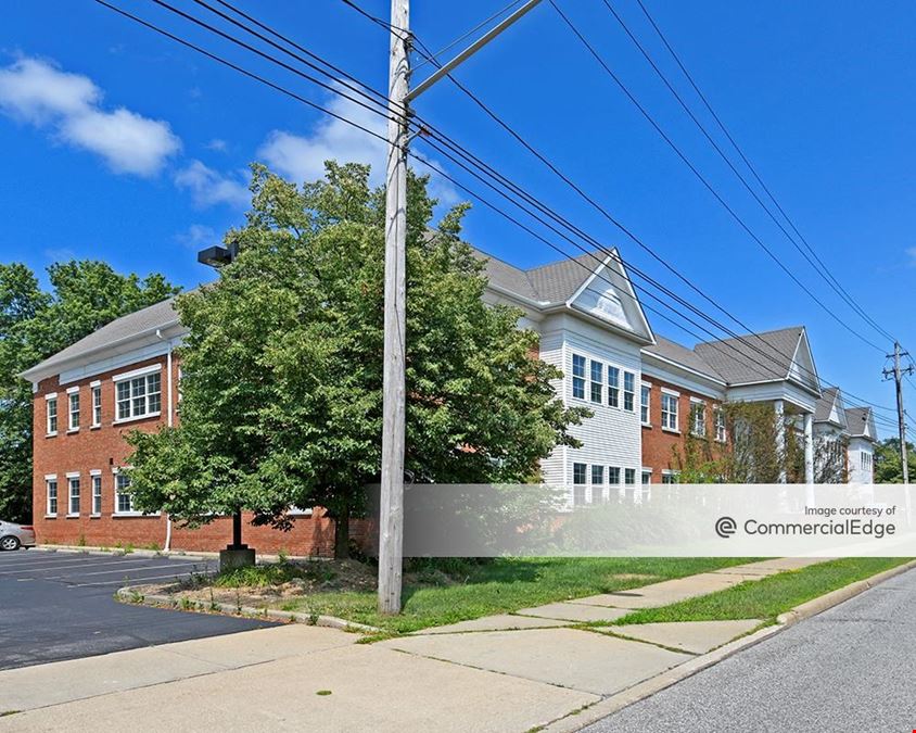 21111 Chagrin Blvd