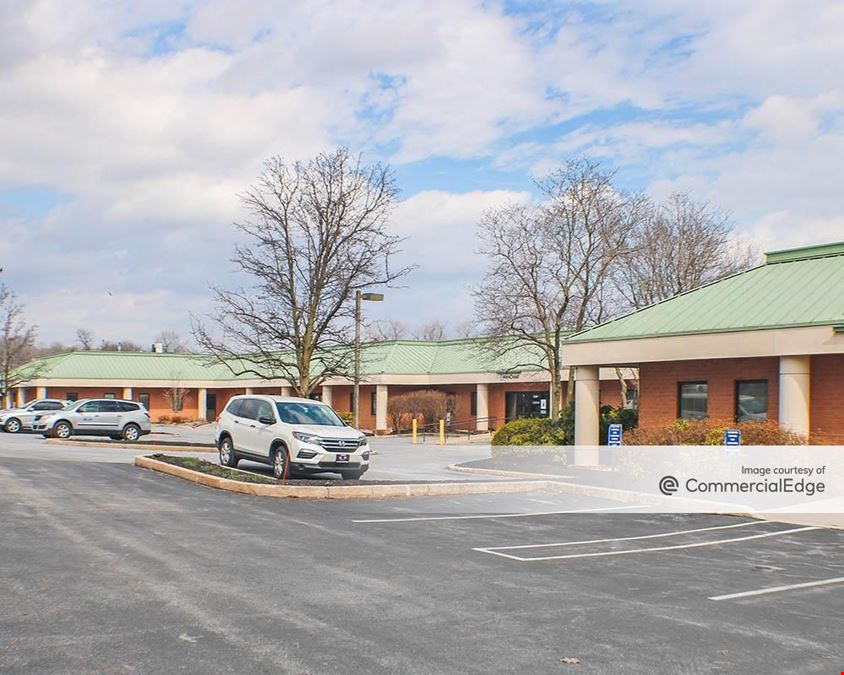 Oaklands Corporate Center - 479 Thomas Jones Way