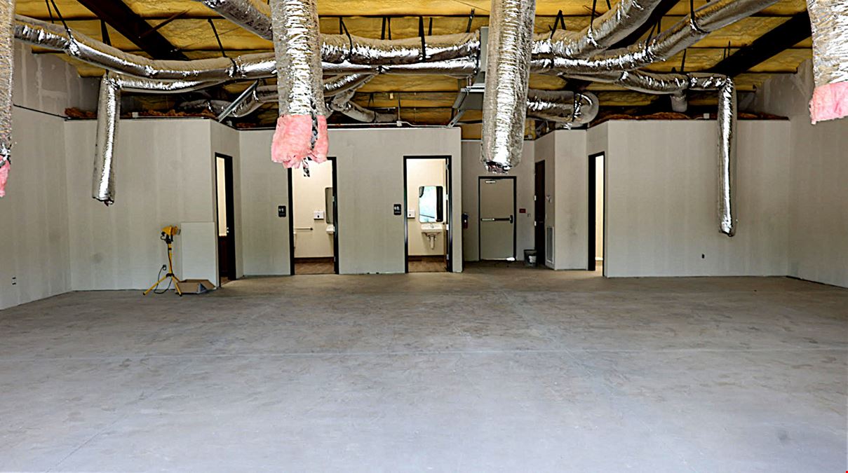 Brenham Retail