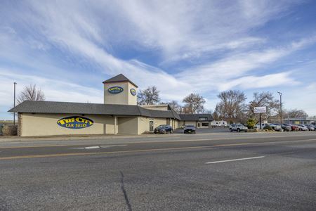 Preview of Retail space for Rent at 518 W Columbia Dr