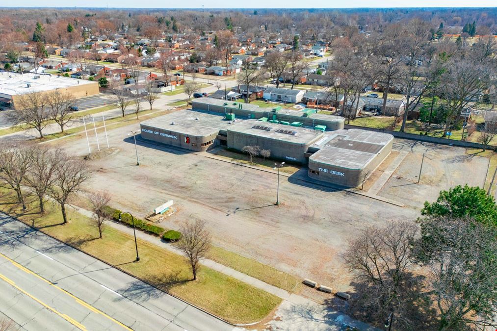 Plymouth Rd Retail