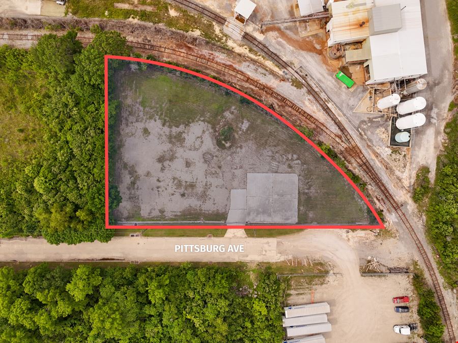 ±1.08-Acre Stabilized Yard in Heavy Industrial Area
