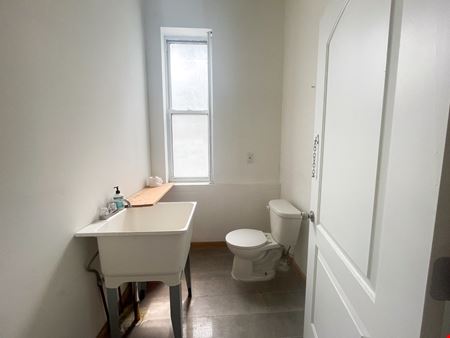 Preview of Mixed Use space for Rent at 516 Fairview Ave