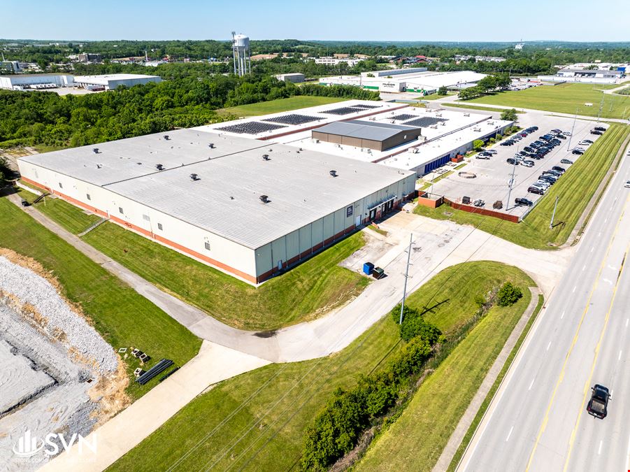 76,320 SF Industrial Warehouse For Lease