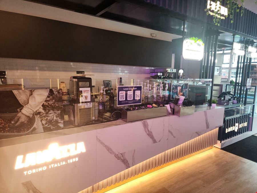 1,257 SF Coffee Shop For Sale
