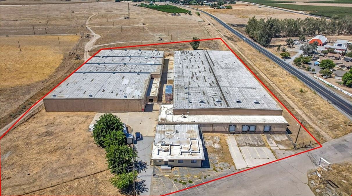 ±104,905 SF of Distribution Warehouse on ±6.10 Acres