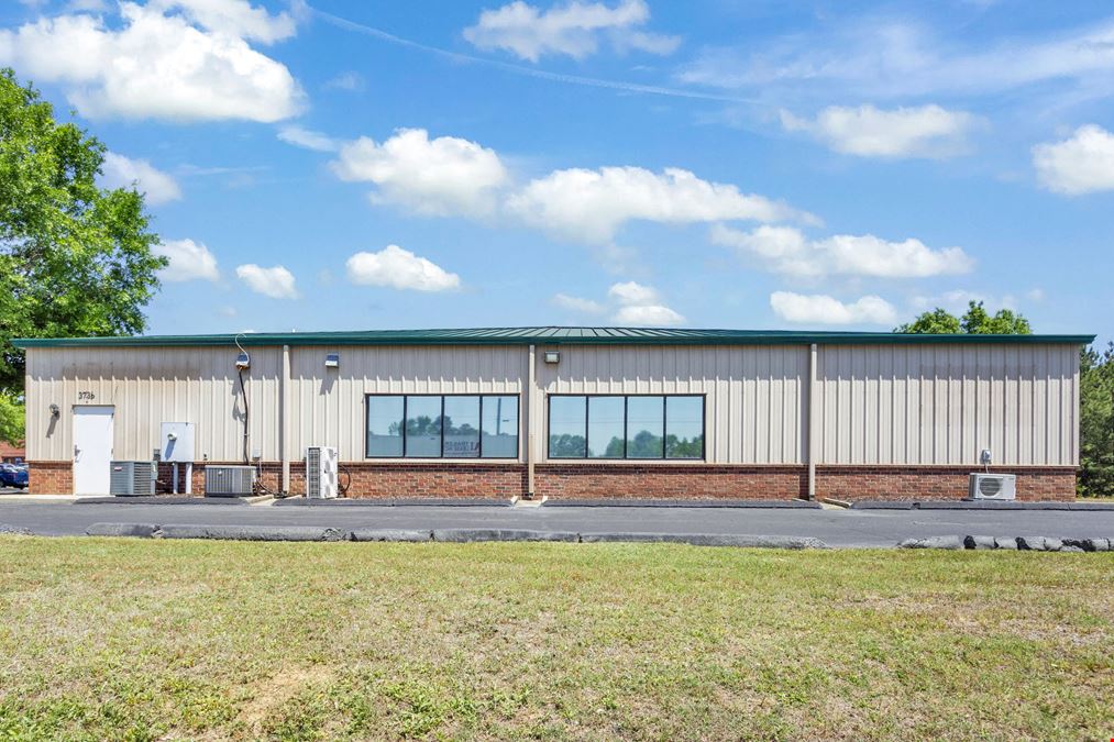 ±2,624 SF Medical/Retail Space