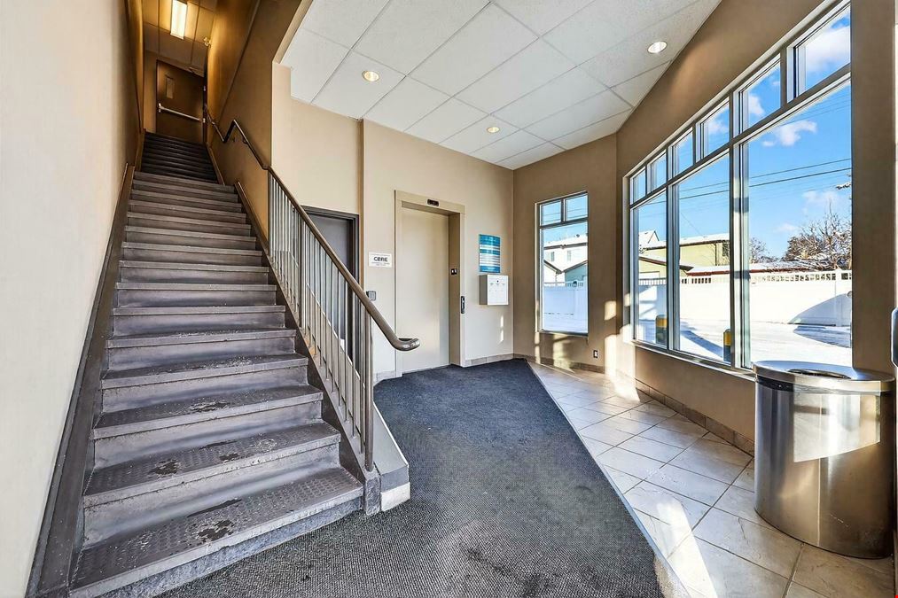 Banff Trail Plaza
