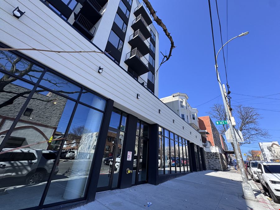 6,000 SF | 979 Ogden Avenue | Retail Space with 40' of Floor-To-Ceiling Glass Frontage for Lease