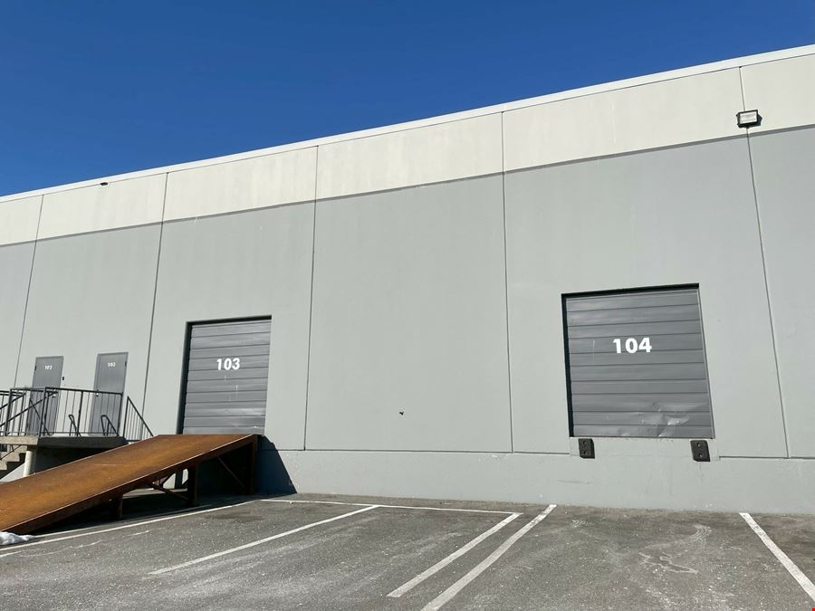 #103 & 104 342 East Kent Avenue South
