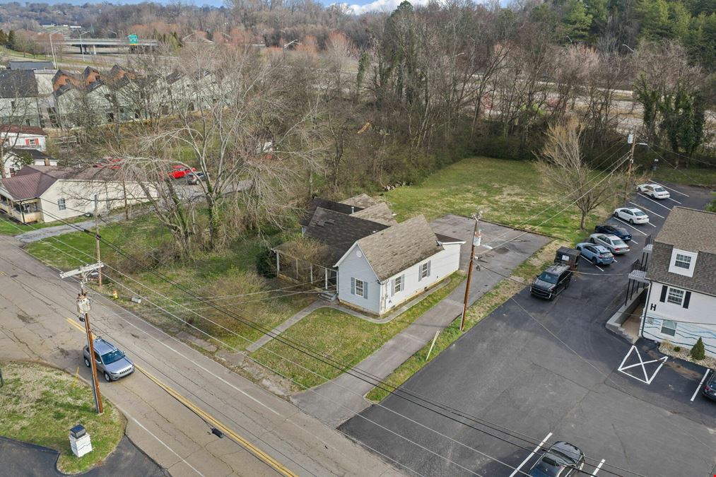 2704 Sevier Ave