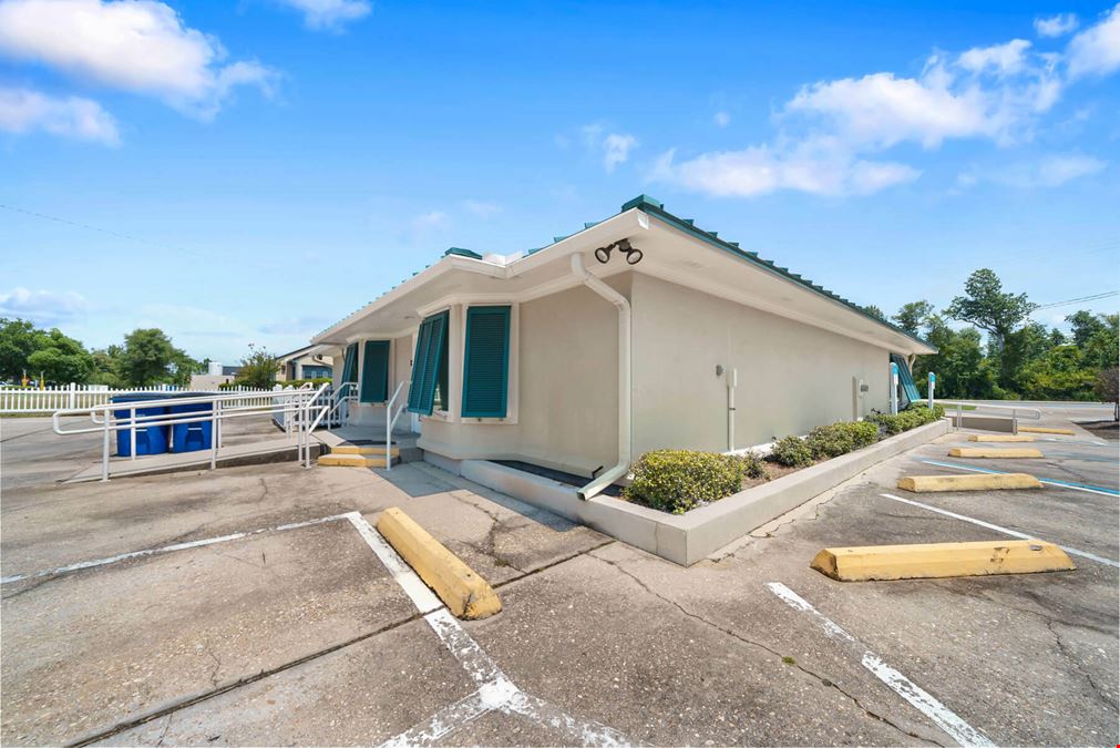 Class A Medical Office Space Available on Jenks Avenue – Bordering HCA Gulf Coast Medical Center