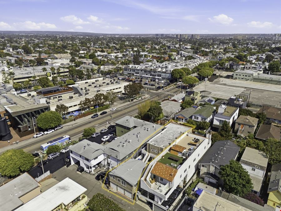 117-117 1/2 Paloma Ave