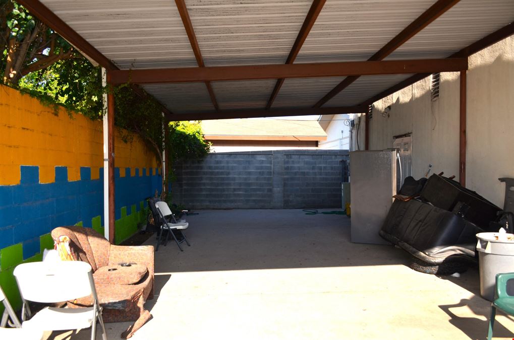 220 W Hillside Rd